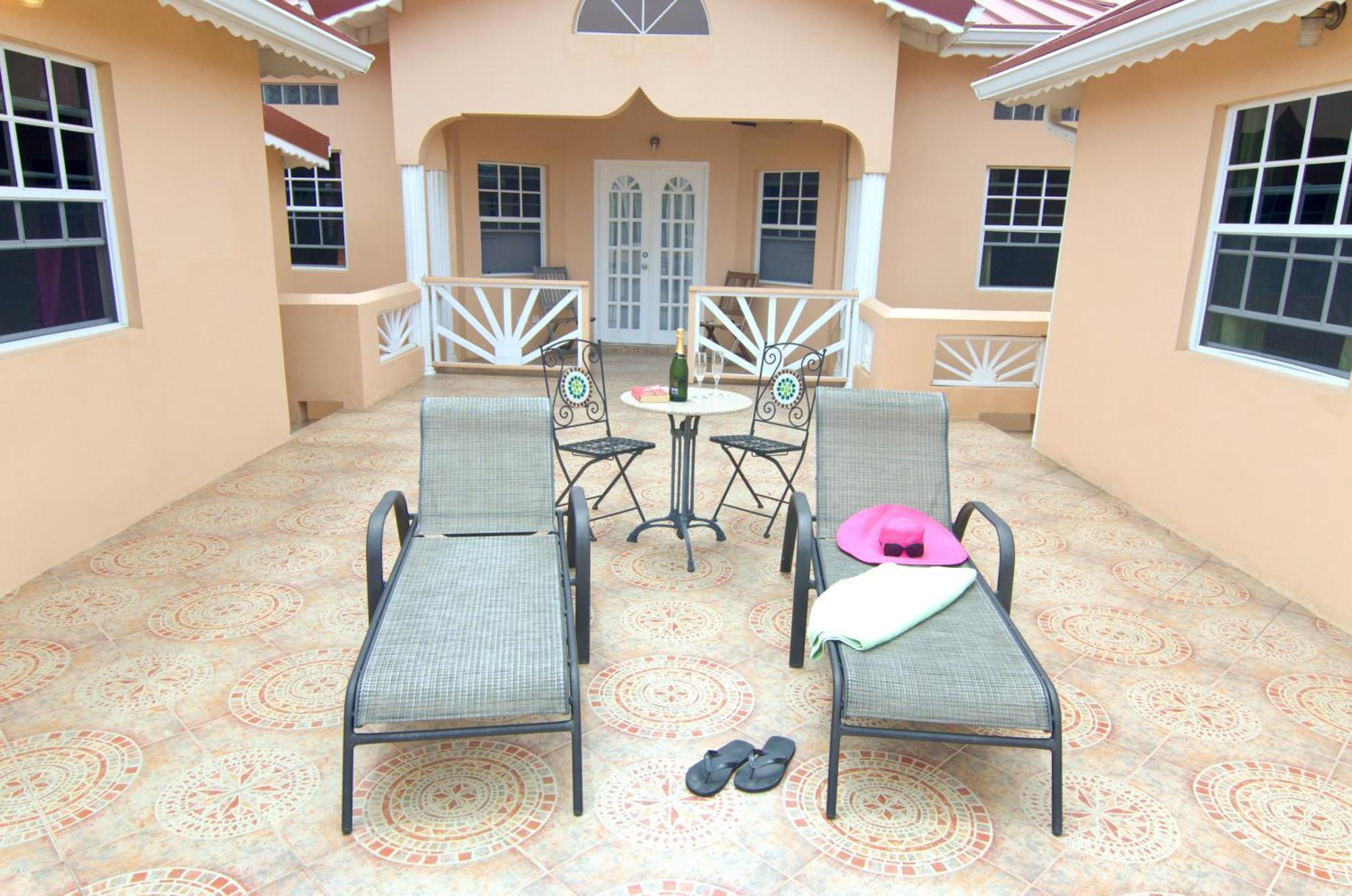 La Heliconia&Day Spa St. George's Exterior foto